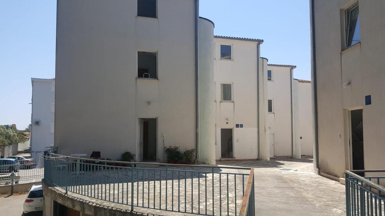 Apartment Apartman Viva Family Baska Voda